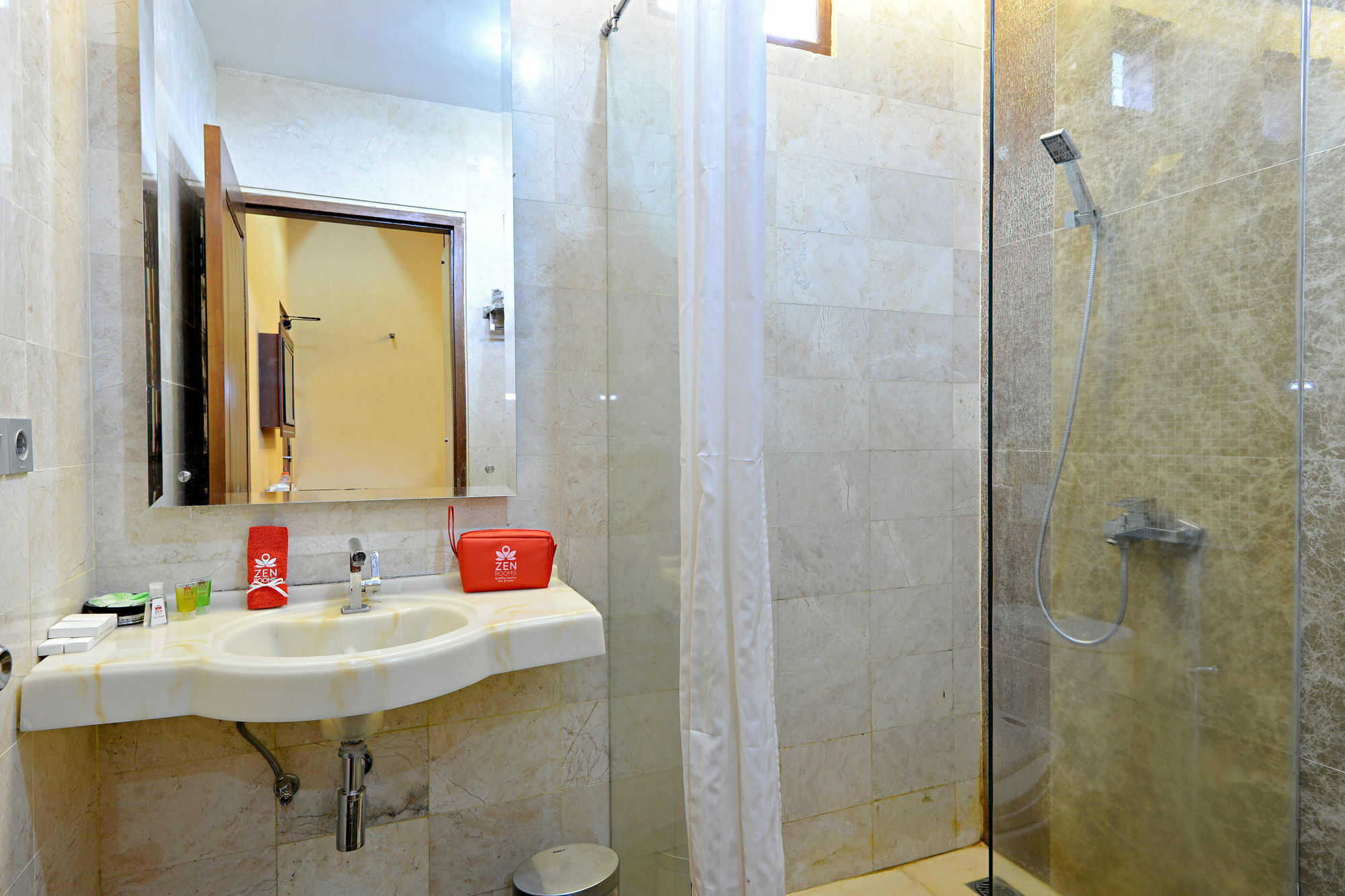 Zen Rooms Bausasran 34 Pakualaman ยอกยาการ์ตา ภายนอก รูปภาพ
